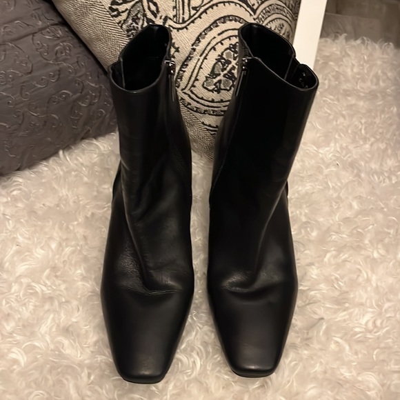 Black Leather Womans size 8 BANDOLINO - Picture 2 of 6